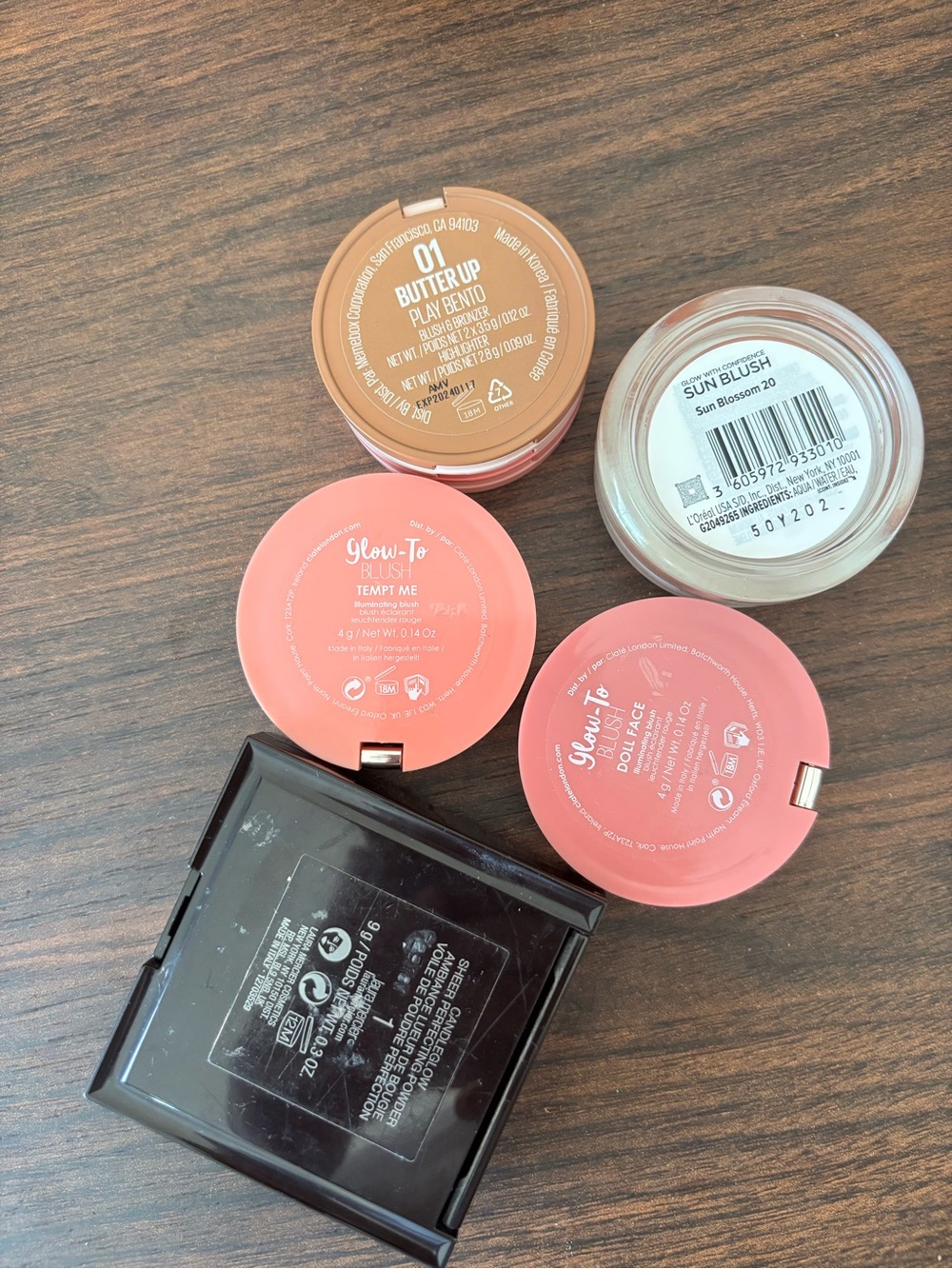 Makeup bundle - Picture 3 of 3